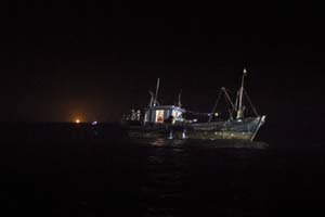 Drie illegale vistrawlers gearresteerd tijdens nachtelijke acties